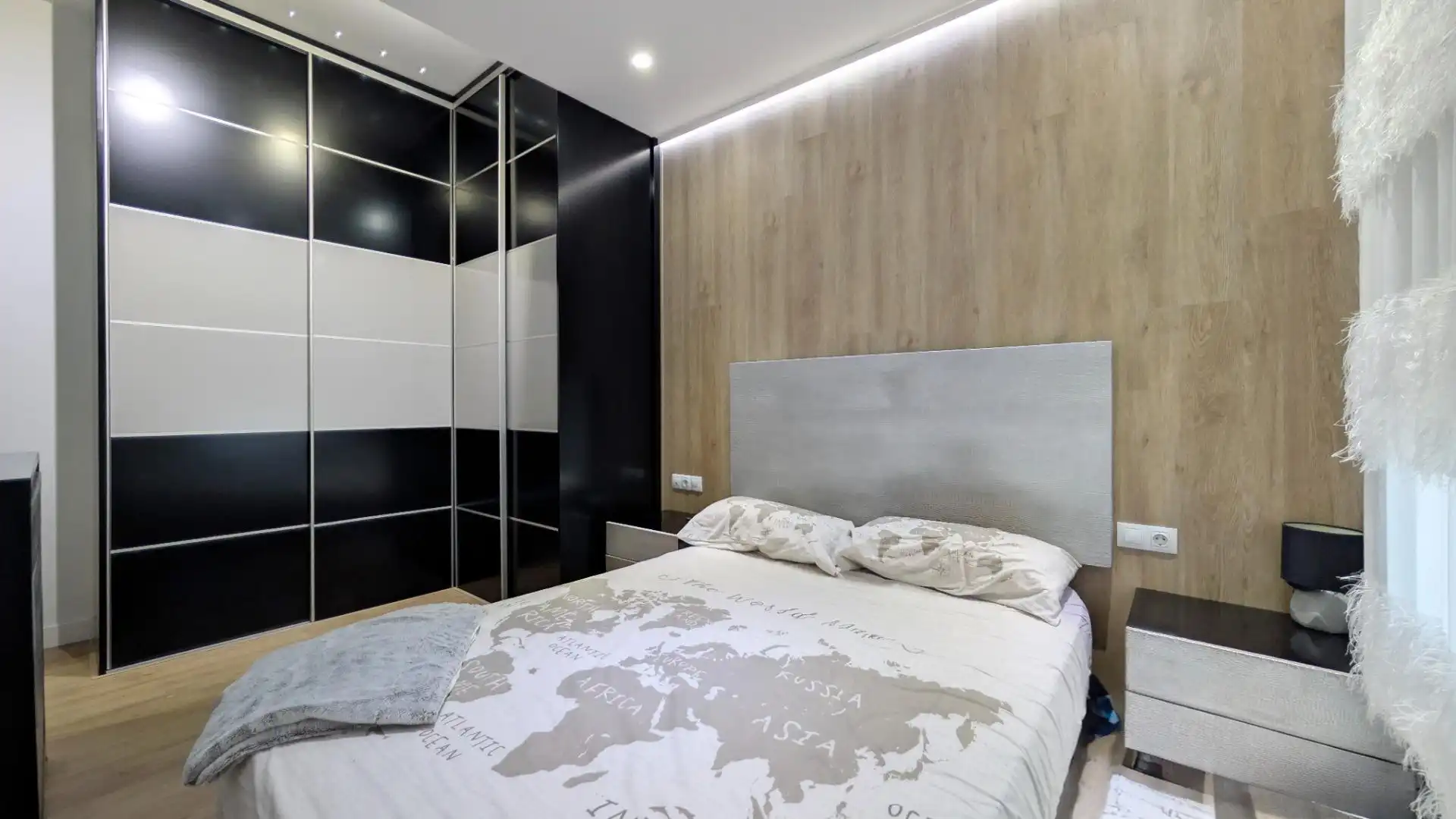 Habitación de Planta baja en venta en Elche / Elx con Trastero y Amueblado