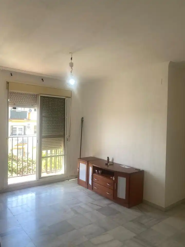Habitación de Piso en venta en Dos Hermanas