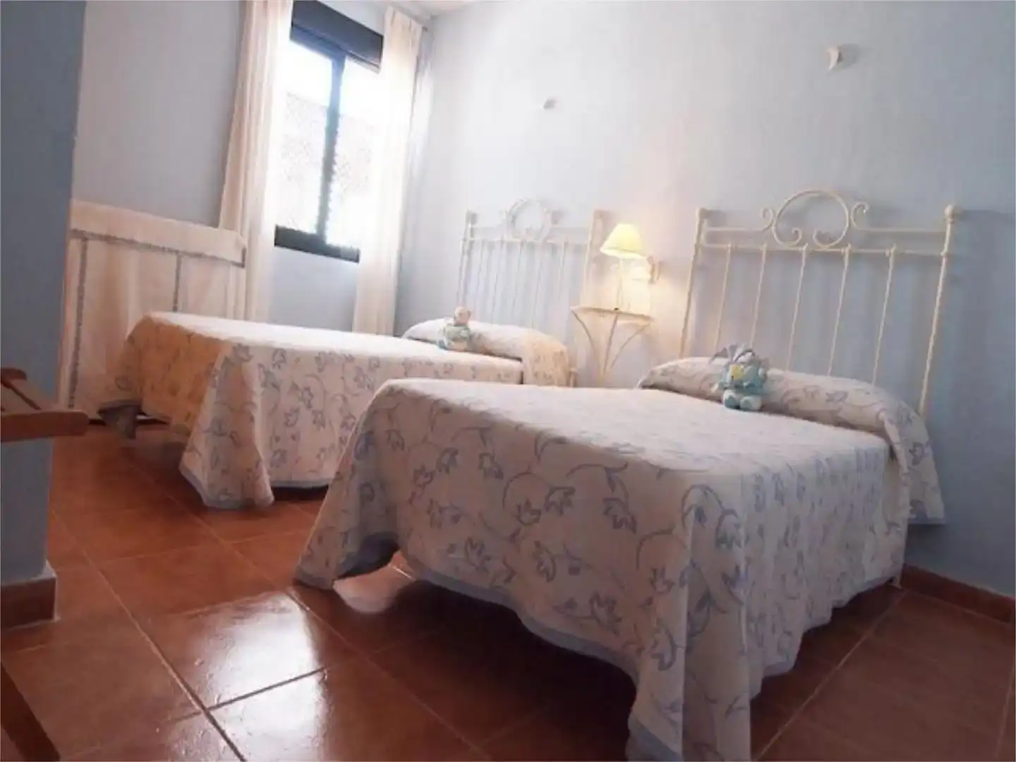Schlafzimmer von Wohnung zur Miete in Zahara de los Atunes mit Klimaanlage, Schwimmbad und Balkon