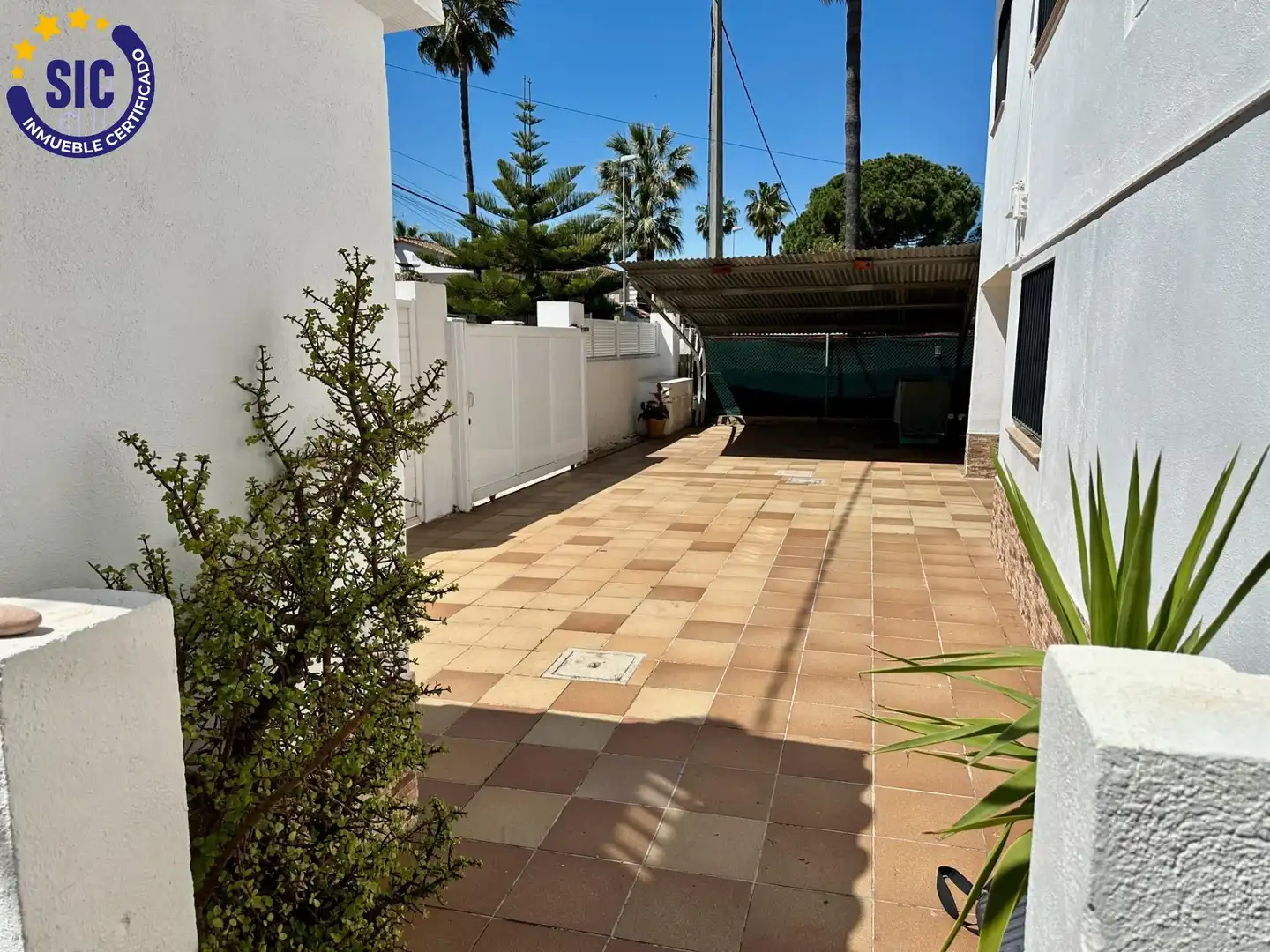 Vista exterior de Casa o chalet en venta en Benicasim / Benicàssim con Aire acondicionado, Jardín privado y Terraza