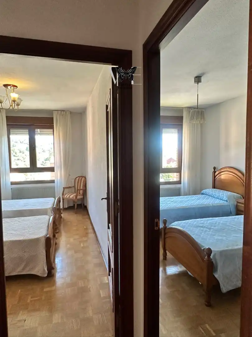 Flat with lift to rent in Salas, imagen 4