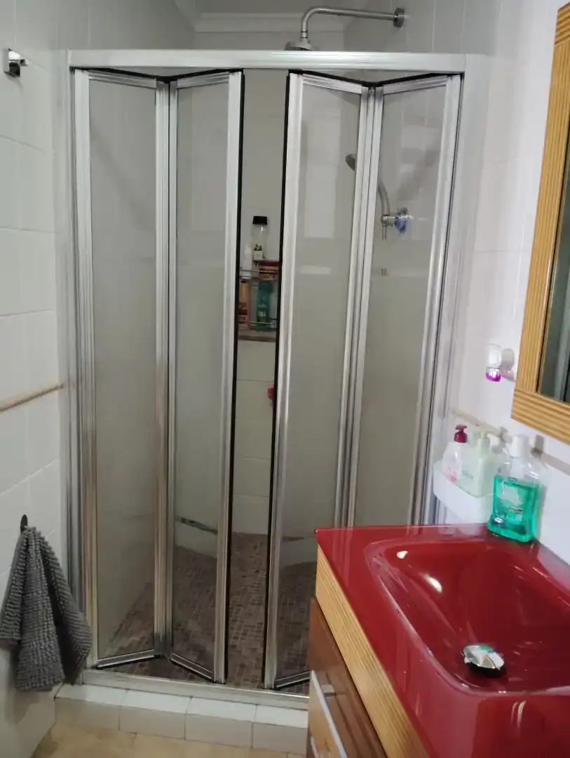 Bany de Pis en venda en Campillos amb Aire condicionat