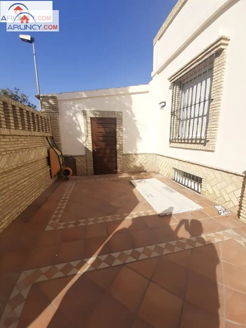 Casa o xalet de lloguer a Cerros de Montequinto