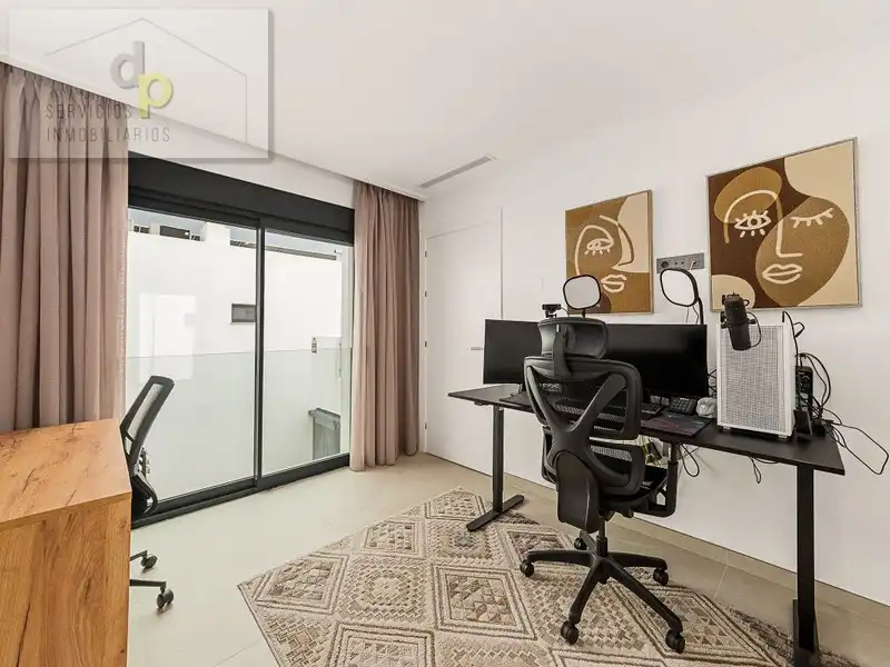 Chalet con piscina en venta en Calle Soria 19, imagen 16