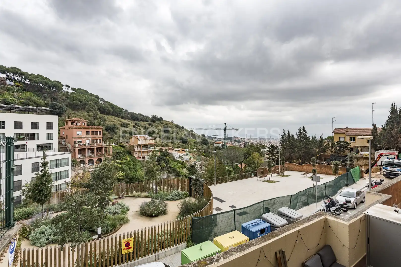 Terrasse von Wohnung zum Verkauf in Barcelona mit Klimaanlage, Heizung und Privatgarten
