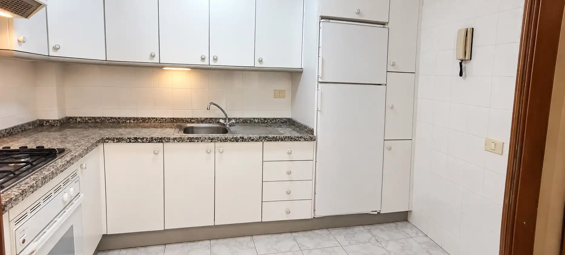 Flat with lift for sale in Calle Bélgica, imagen 7
