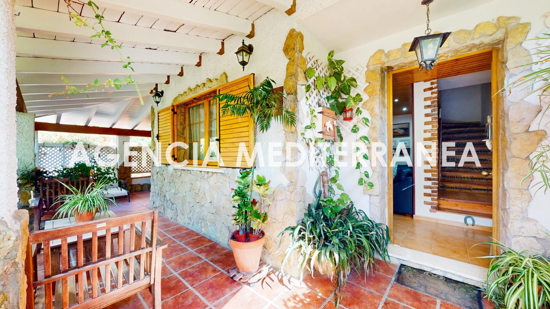Casa adosada en venta en La Cañada