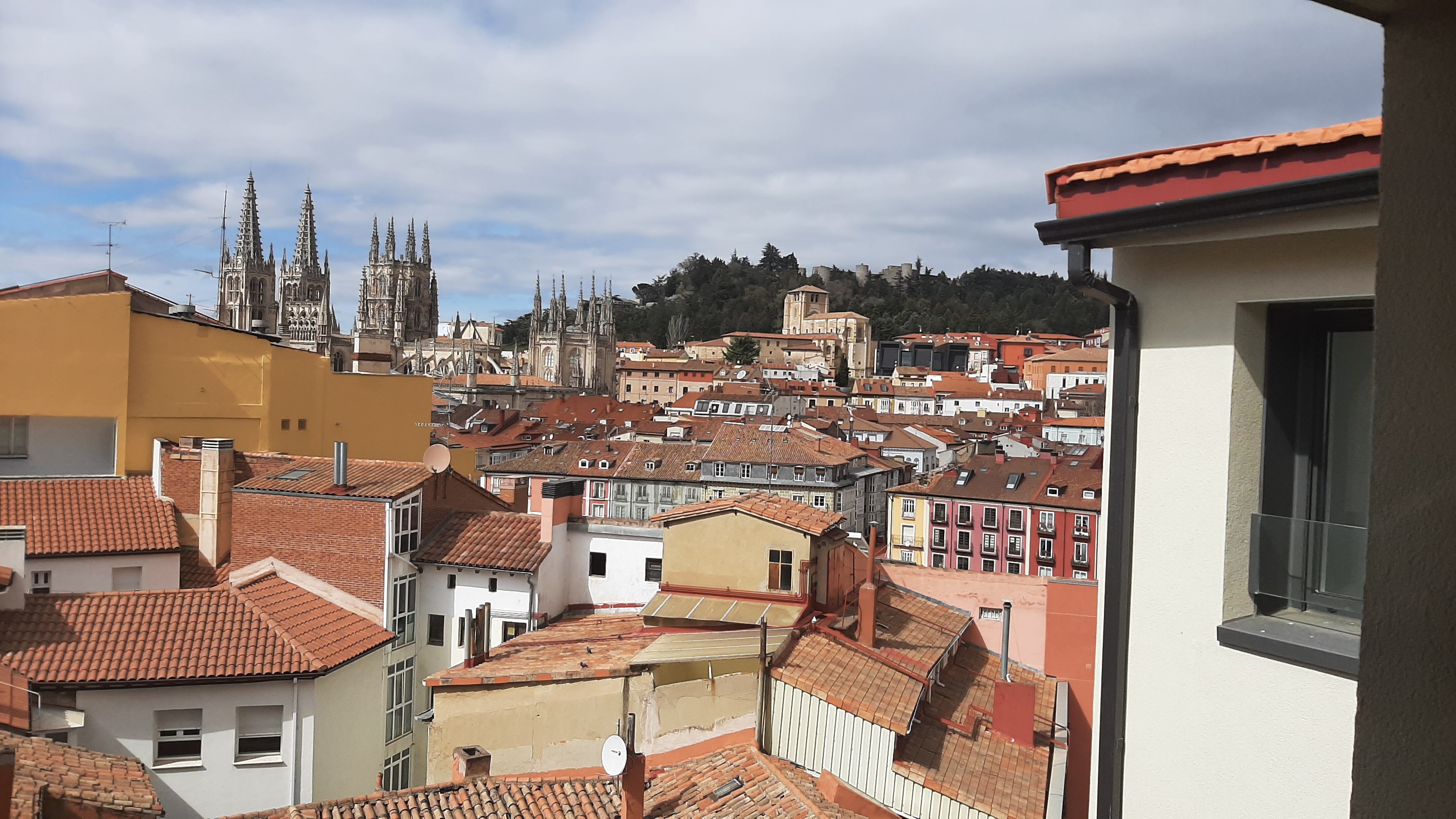 Exterior view of Duplex for sale in Burgos Capital  with Heating, Balcony and Alarm