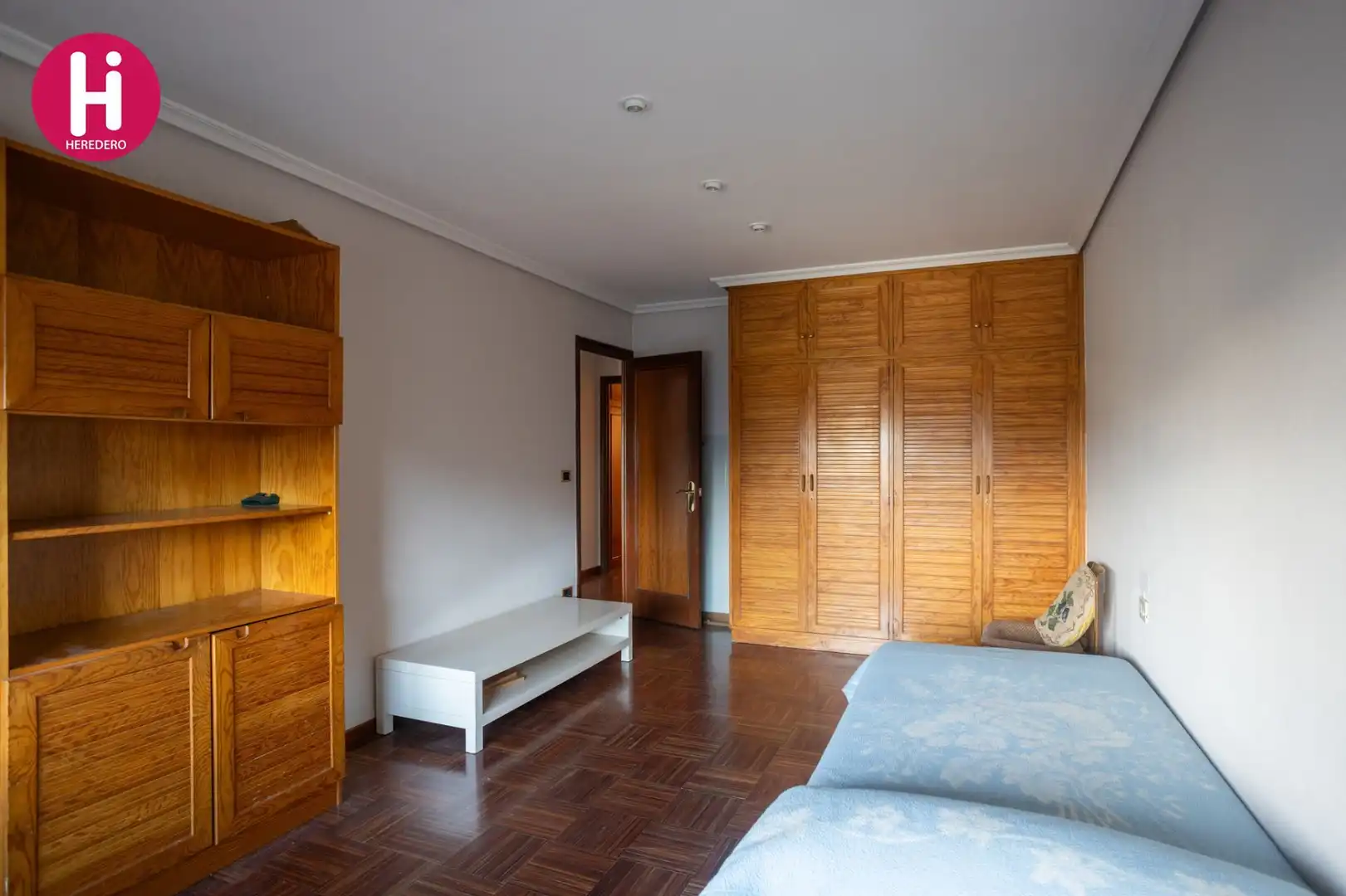 Schlafzimmer von Wohnung zum Verkauf in Vigo  mit Heizung und Abstellraum