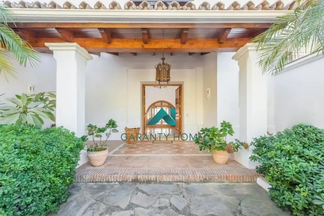 Casa o xalet en venda en Marbella amb Aire condicionat, Calefacció i Jardí privat