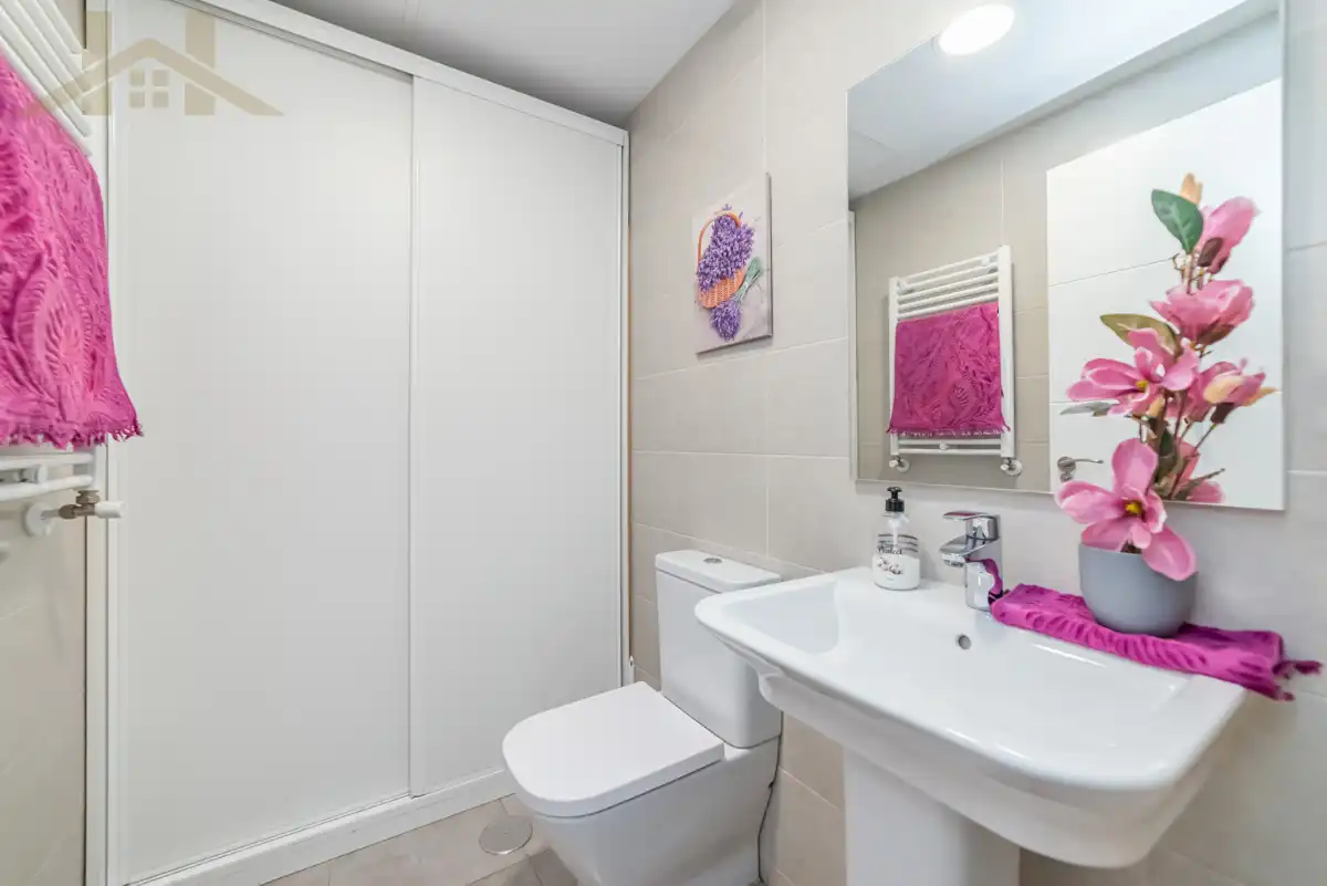 Baño de Dúplex en venta en Valdemoro con Aire acondicionado, Calefacción y Terraza