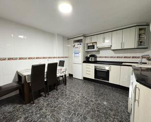 Kitchen of Flat for sale in  Valencia Capital  with Air Conditioner and Balcony