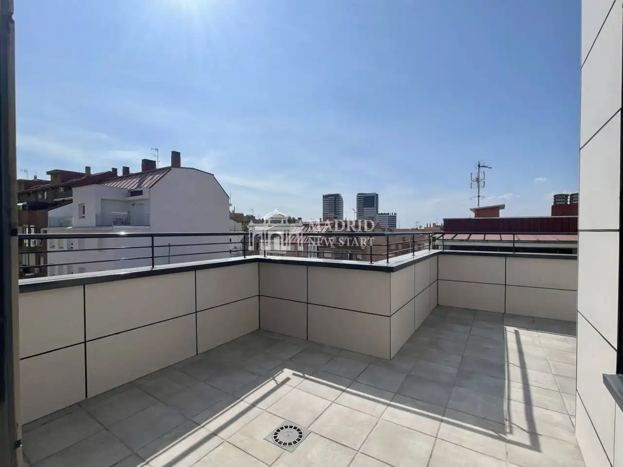 Terraza de Ático de alquiler en Madrid con Aire acondicionado, Calefacción y Terraza
