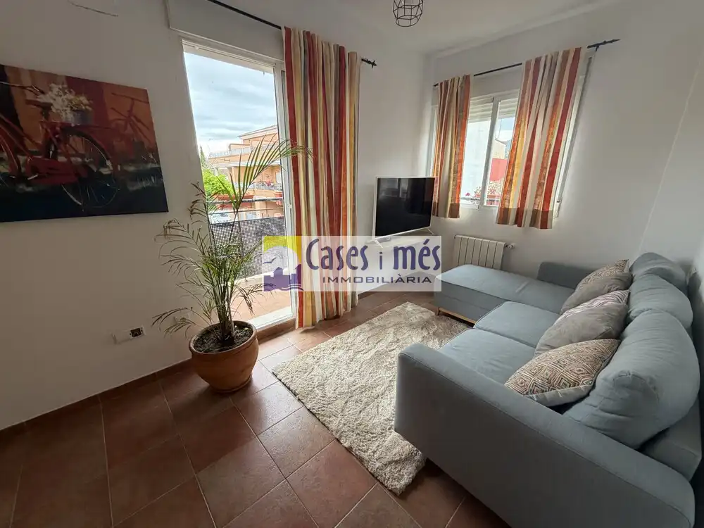 Wohnzimmer von Einfamilien-Reihenhaus zum Verkauf in Albalat dels Tarongers mit Klimaanlage, Heizung und Terrasse
