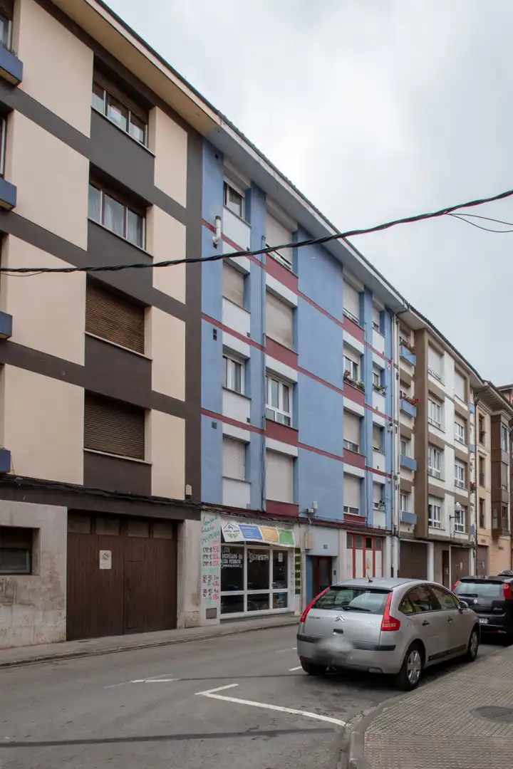 Vista exterior de Piso en venta en Villaviciosa con Calefacción
