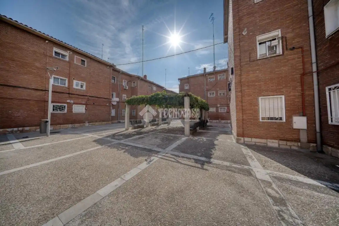 Vista exterior de Pis en venda en Valladolid amb Calefacció i Balcó