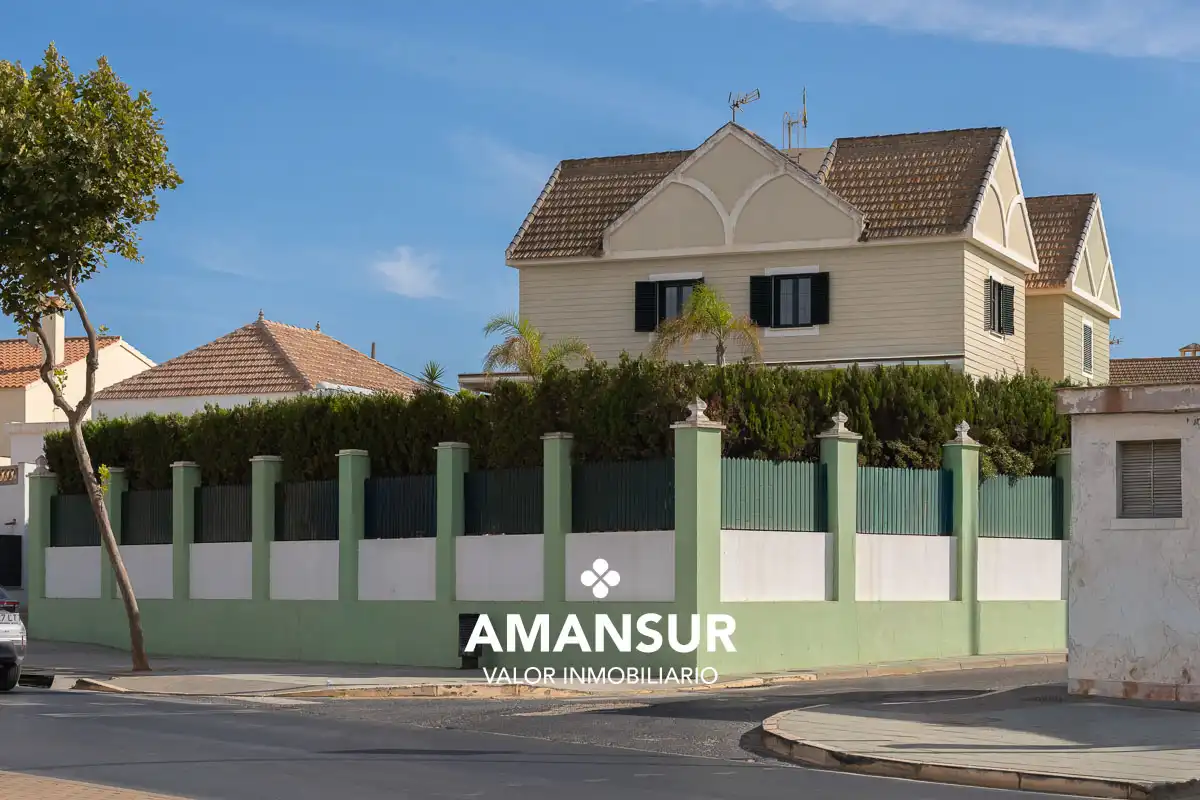 Exterior view of Houses for sale in Punta Umbría  with Heating, Terrace and Swimming Pool