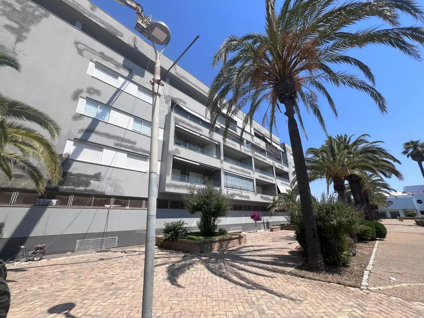 Vista exterior de Piso en venta en Isla Cristina con Aire acondicionado, Terraza y Trastero