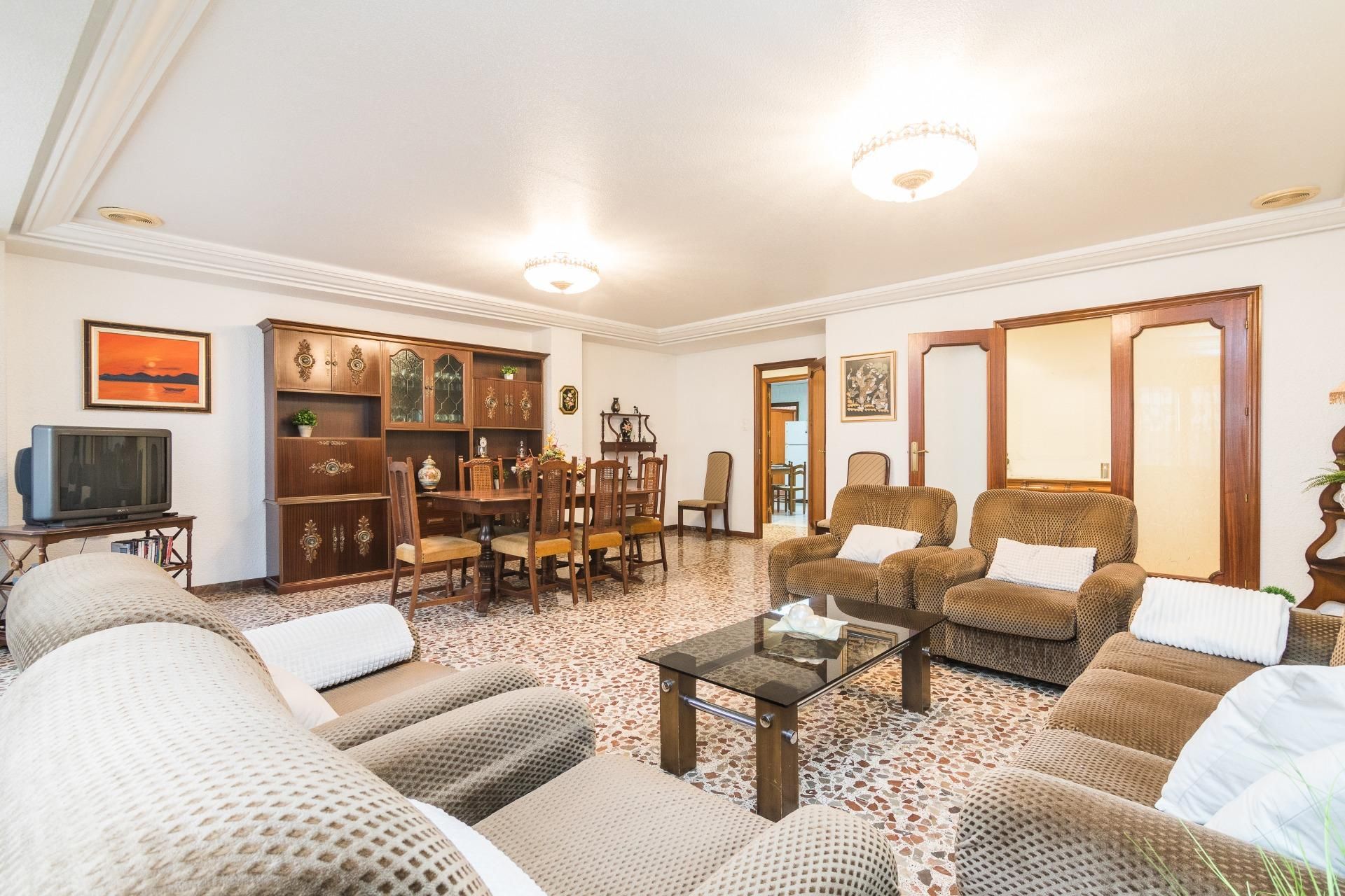 Living room of Flat for sale in Elche / Elx  with Heating, Storage room and Balcony