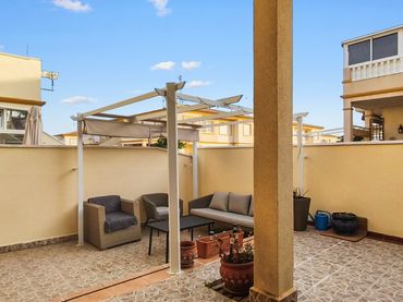 Bungalow avec piscine à vendre à Orihuela Costa