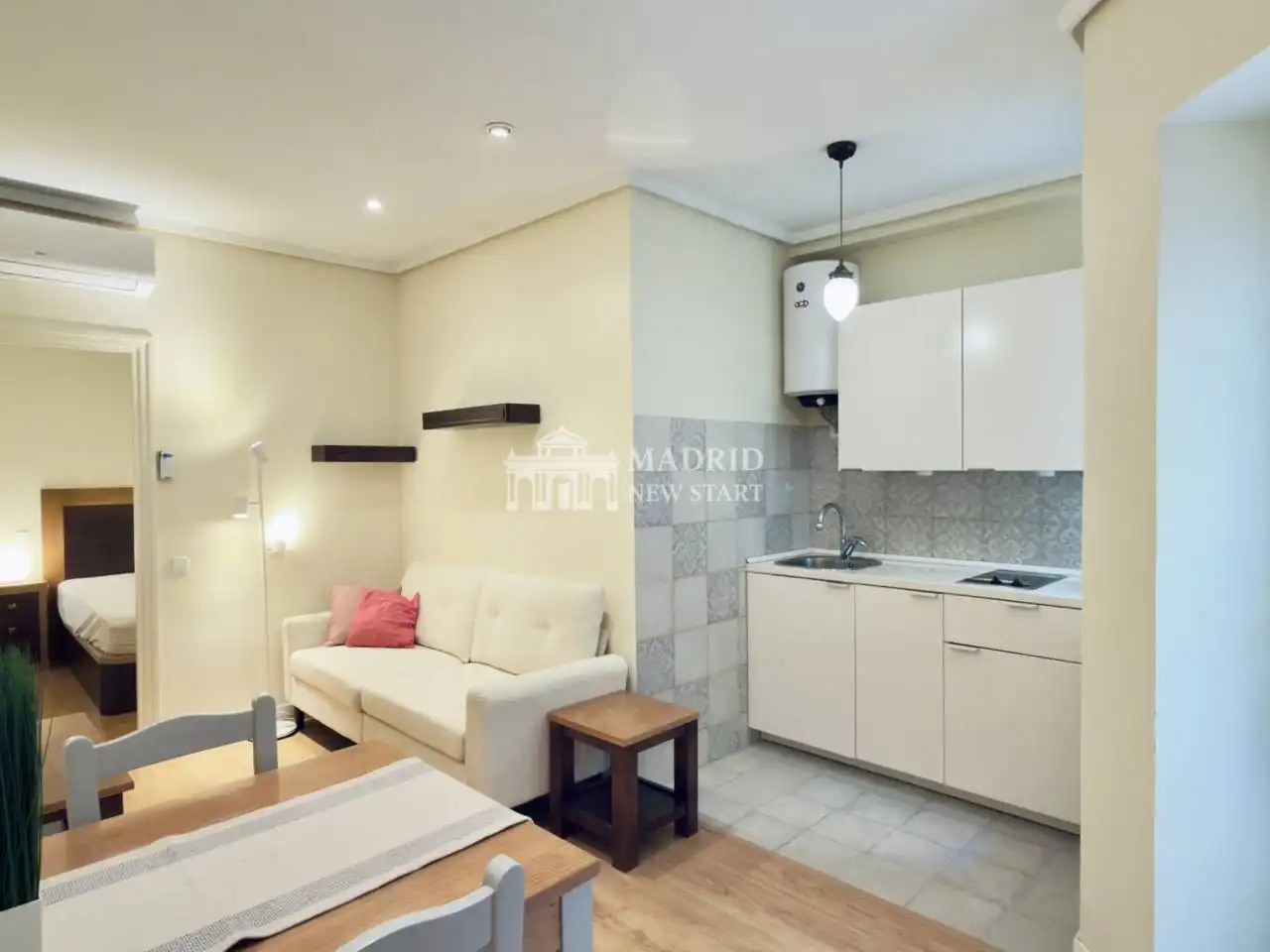 Cocina de Piso de alquiler en Madrid con Aire acondicionado, Calefacción y Trastero