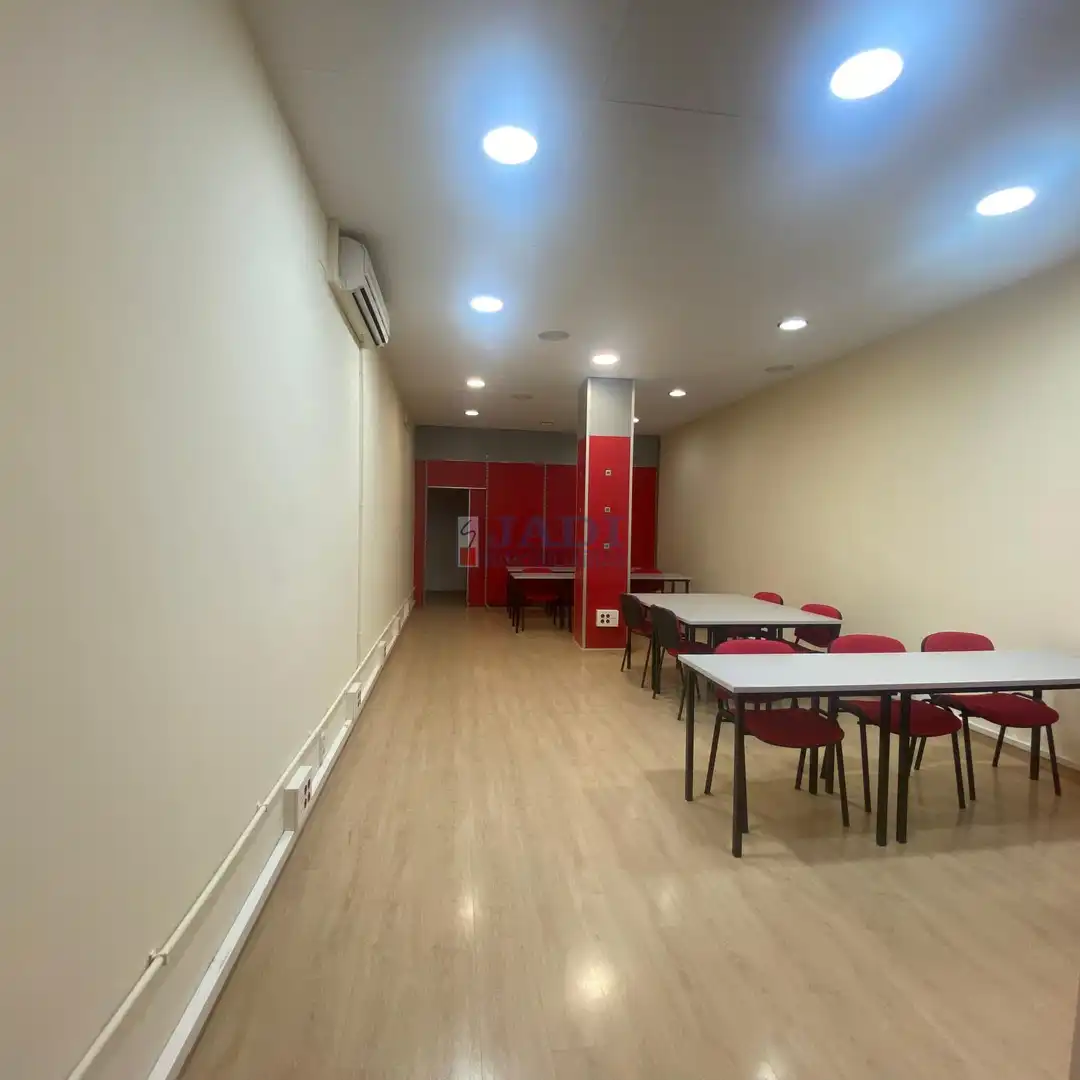 Local comercial de lloguer a Valdepeñas, imagen 5