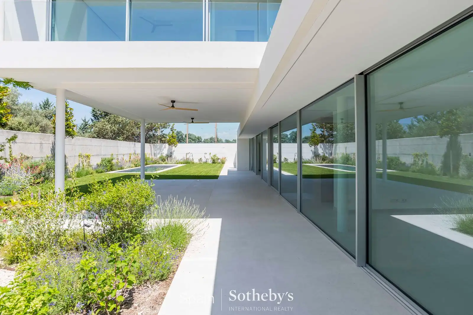 Terrace of Houses for rent in Madrid  with Air Conditioner, Heating and Private garden