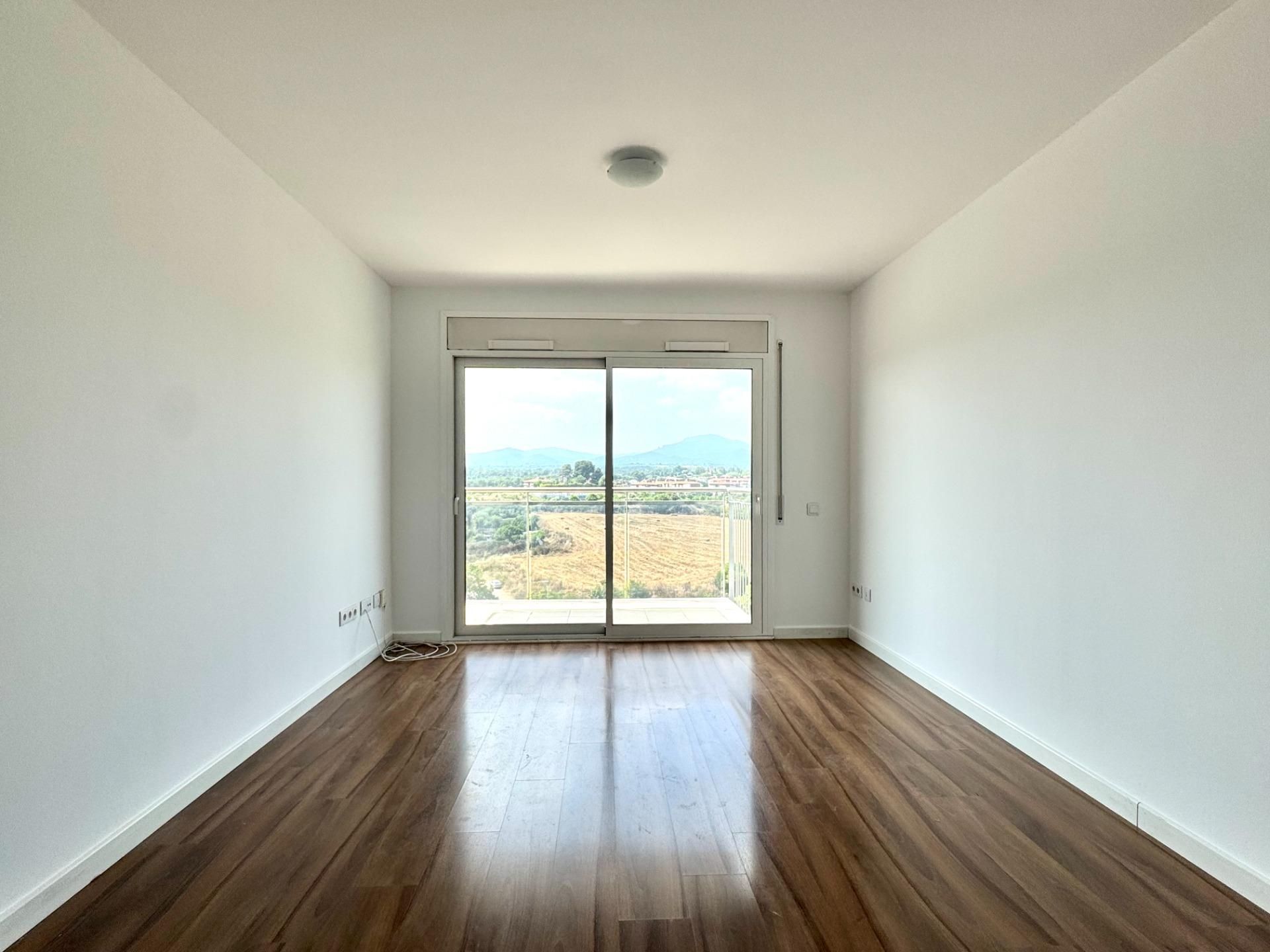 Living room of Flat for sale in Sabadell  with Air Conditioner, Heating and Private garden