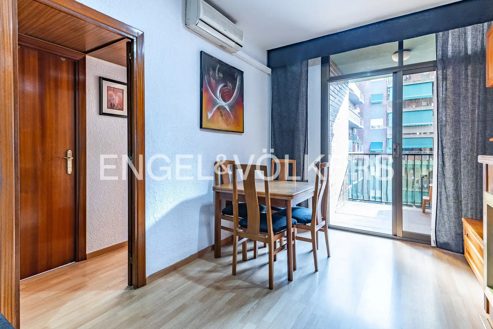 Esszimmer von Wohnung zum Verkauf in Barcelona mit Klimaanlage, Heizung und Privatgarten