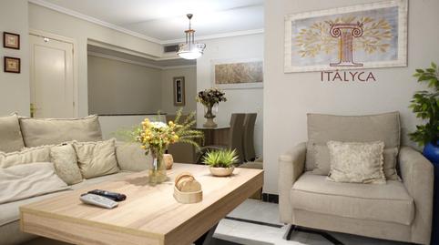 Foto 3 de Casa adosada en venda a Calle Real, Barrio Bajo, Sevilla