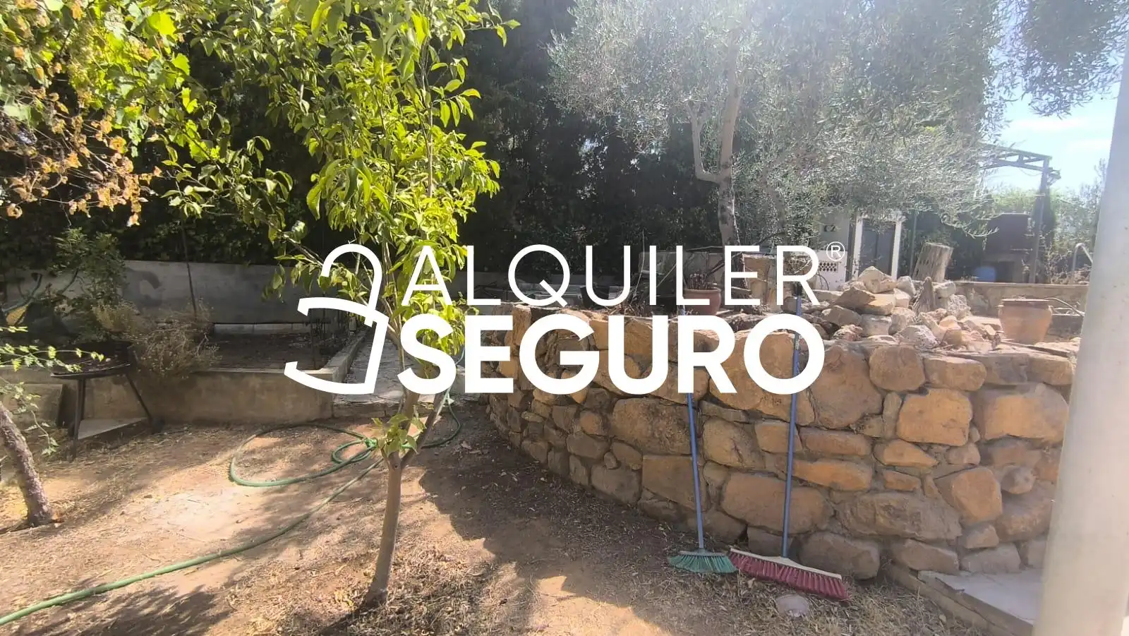 Jardín de Casa o chalet de alquiler en Almensilla con Trastero, Piscina y Amueblado