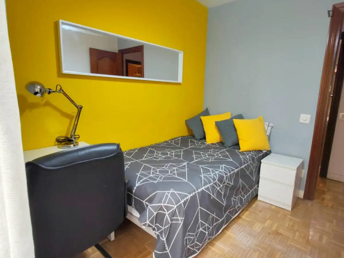 Bedroom of Apartments for share in Alcalá de Henares  with Furnished, Oven and Washing machine