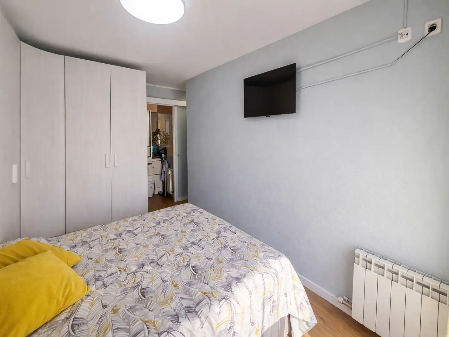 Habitación de Piso en venta en Ripollet con Calefacción y Amueblado