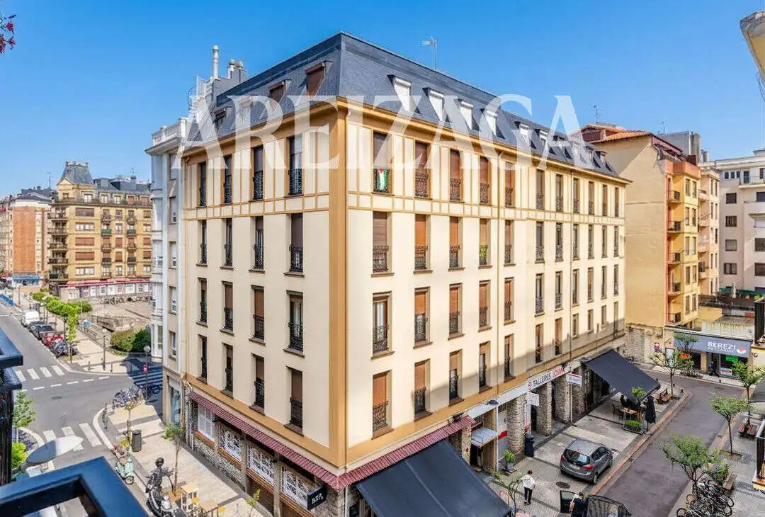 Vista exterior de Piso en venta en Donostia - San Sebastián  con Calefacción
