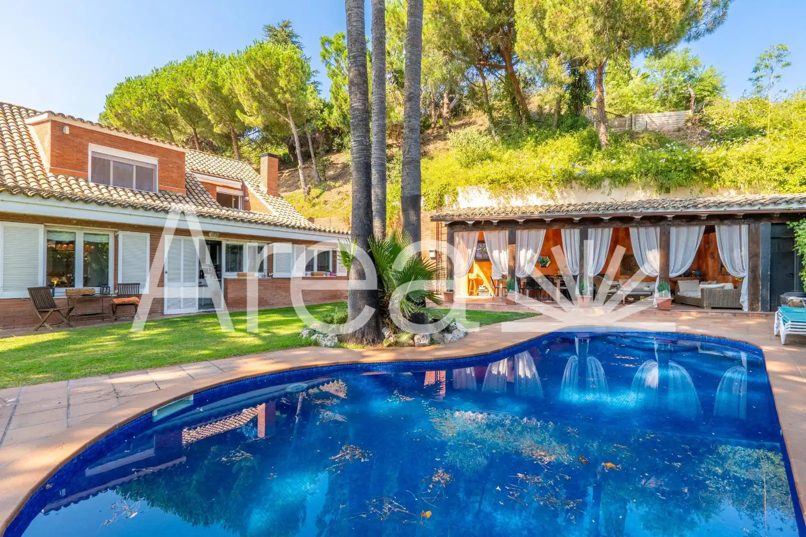 Chalet con terraza en venta en Carrer BIGNONIES 9
