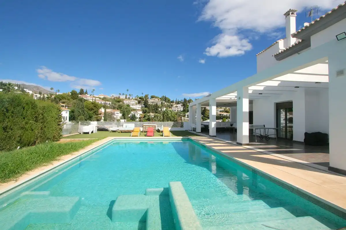 Detached house with pool for sale in Campo de Mijas
