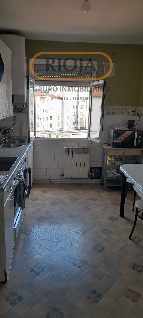Piso en venta en Calle de los Herrán, El Anglo
