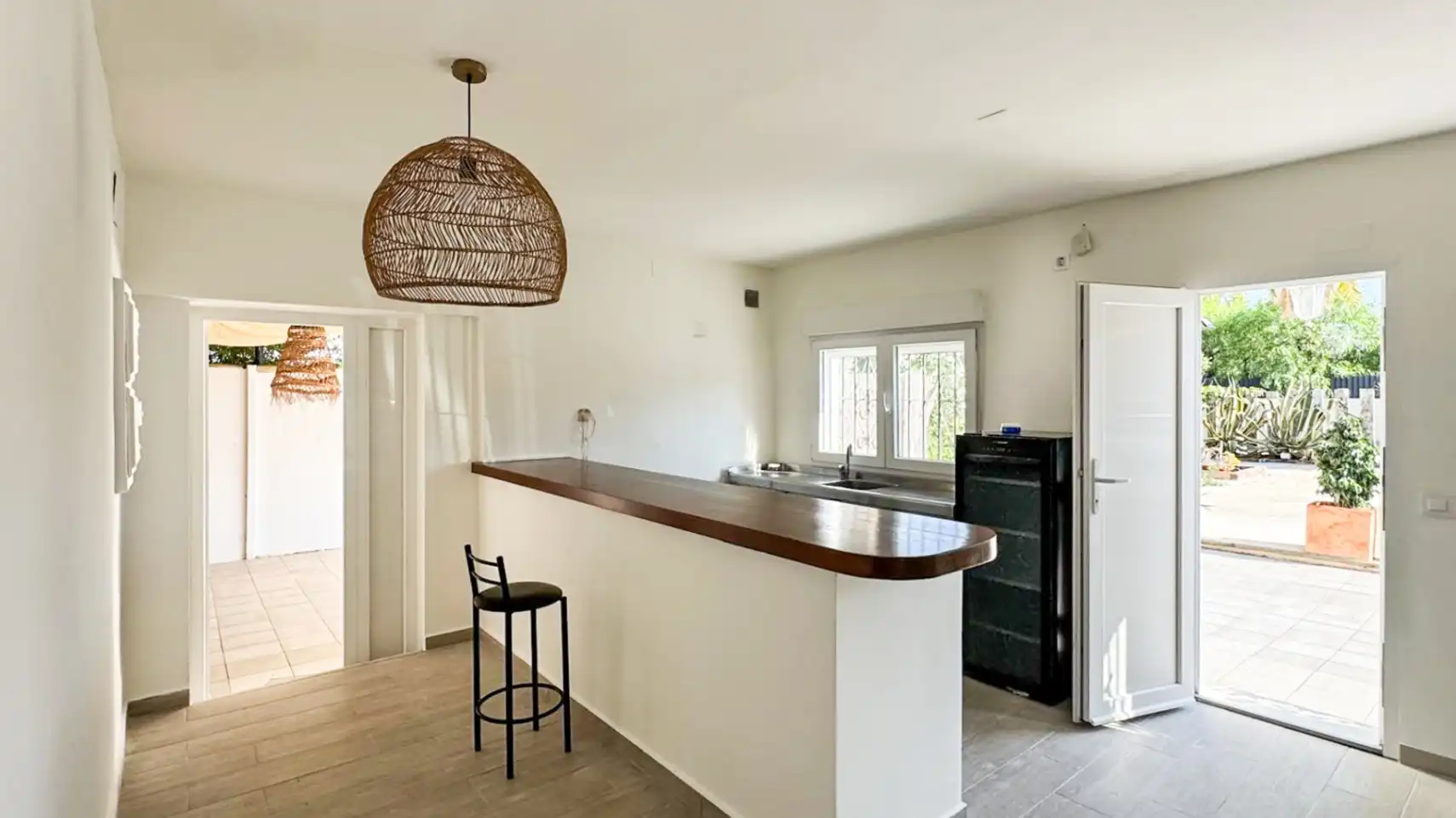 Detached house with garden for sale in Las Rotas / Les Rotes, imagen 2