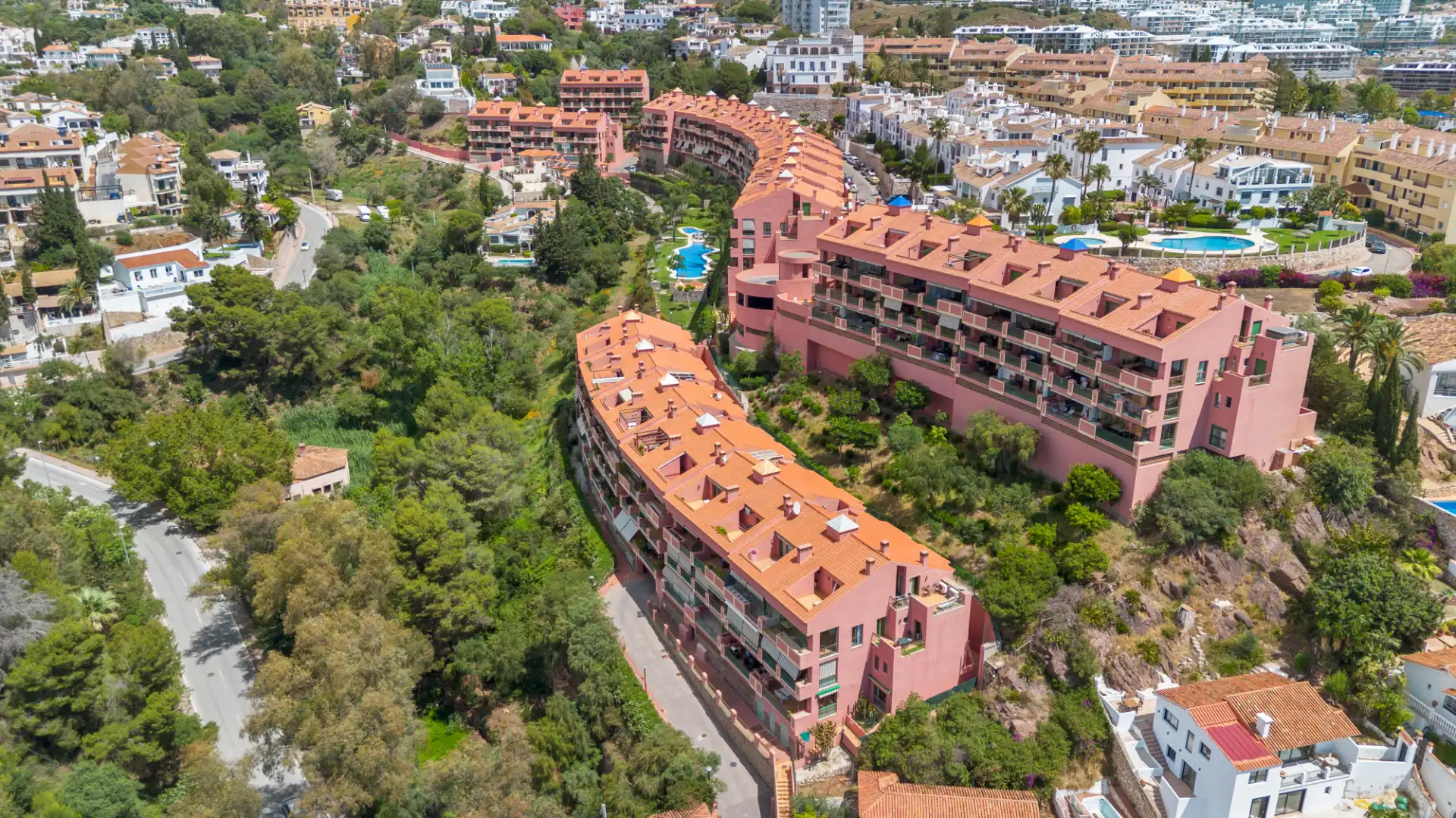 Vista exterior de Pis en venda en Fuengirola amb Aire condicionat, Terrassa i Moblat
