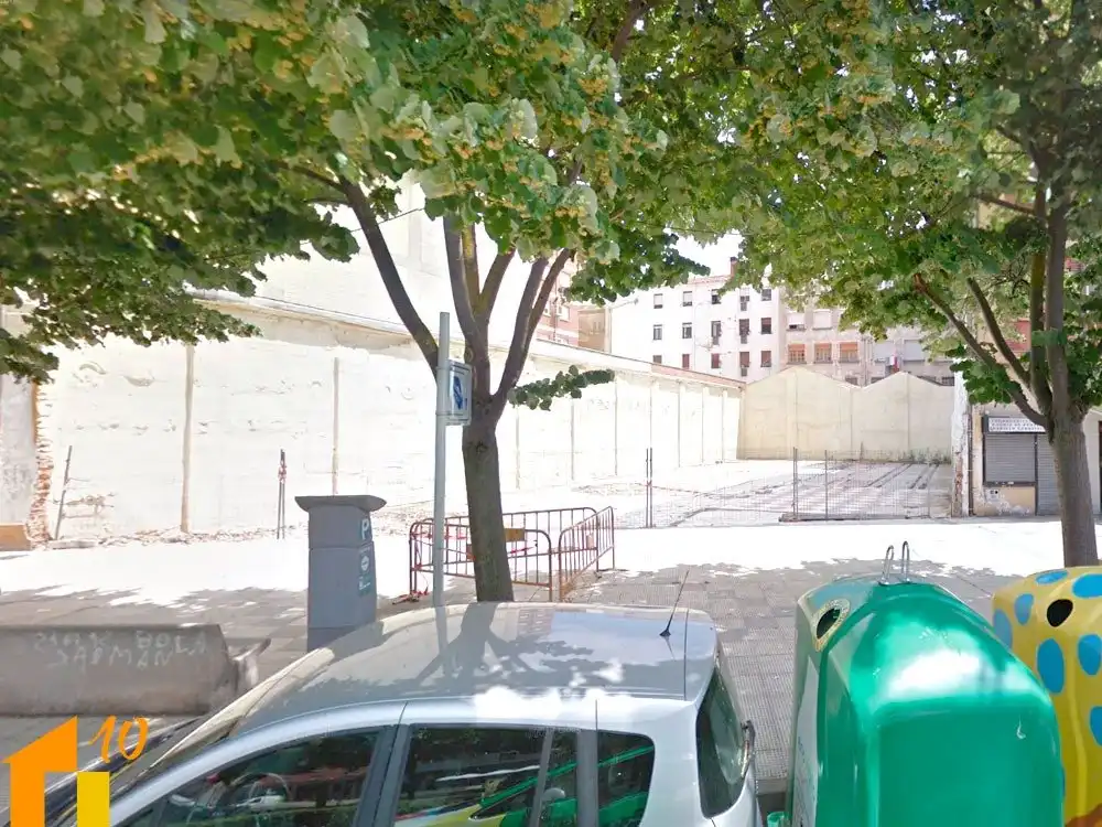 Terrenys i solars en venda a Centro, imagen 2
