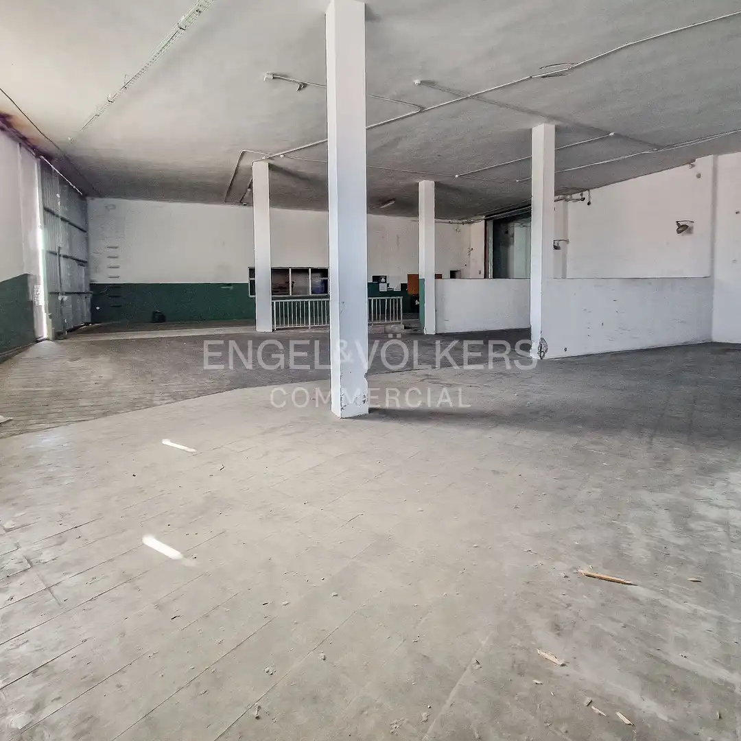 Nau industrial de lloguer en Sant Boi de Llobregat