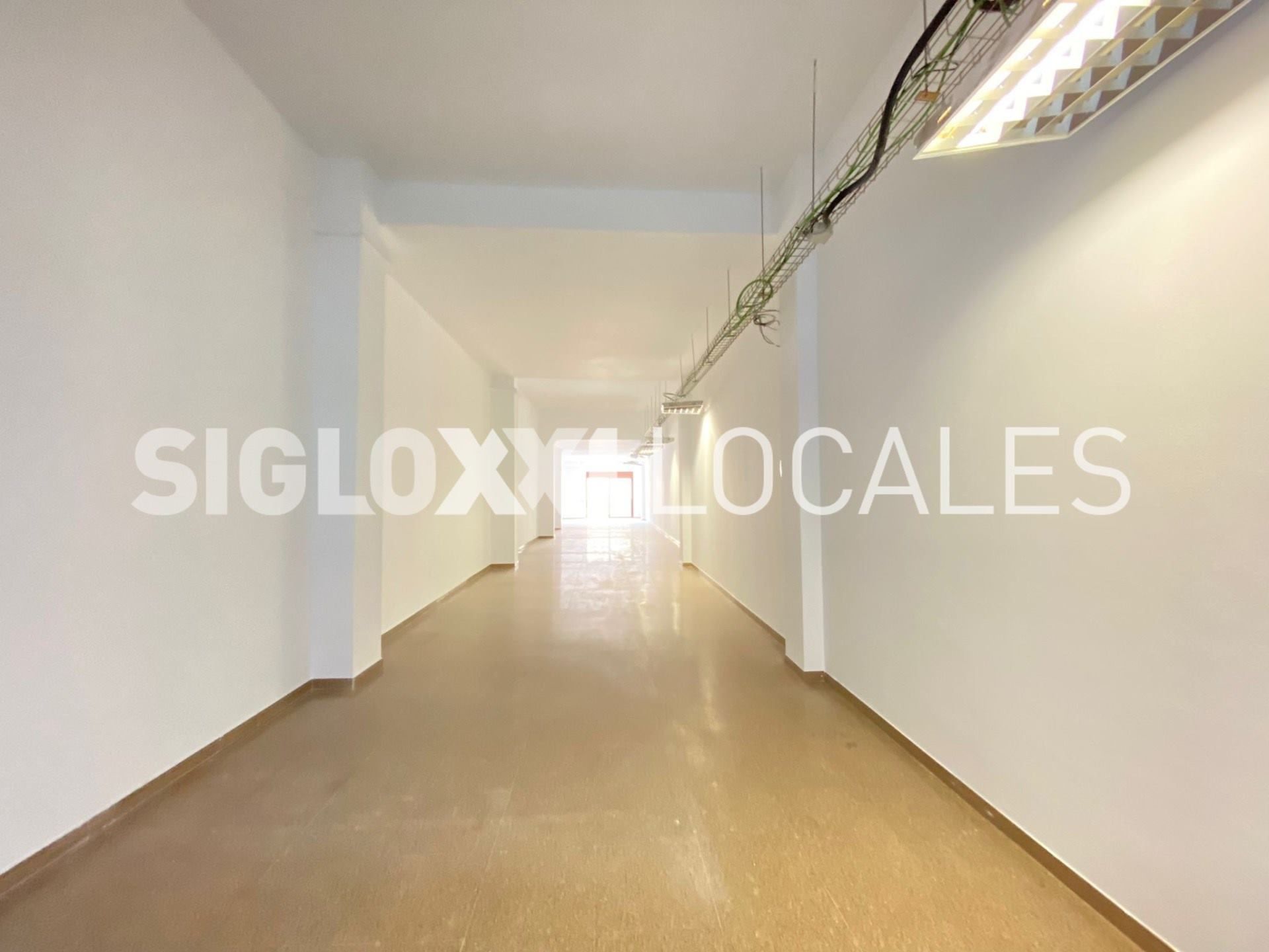 Premises to rent in LLORENS I BARBA, El Baix Guinardó