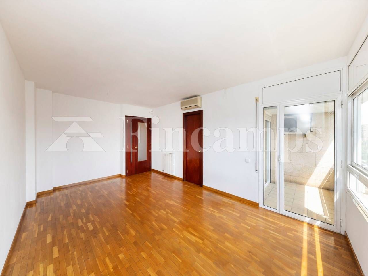 Attic for sale in Concòrdia