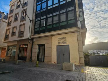 Local comercial en venda a Calle Rosalía de Castro