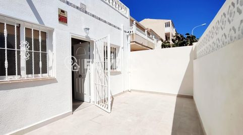 Foto 4 de Casa adosada en venda a Torreblanca, Torrevieja
