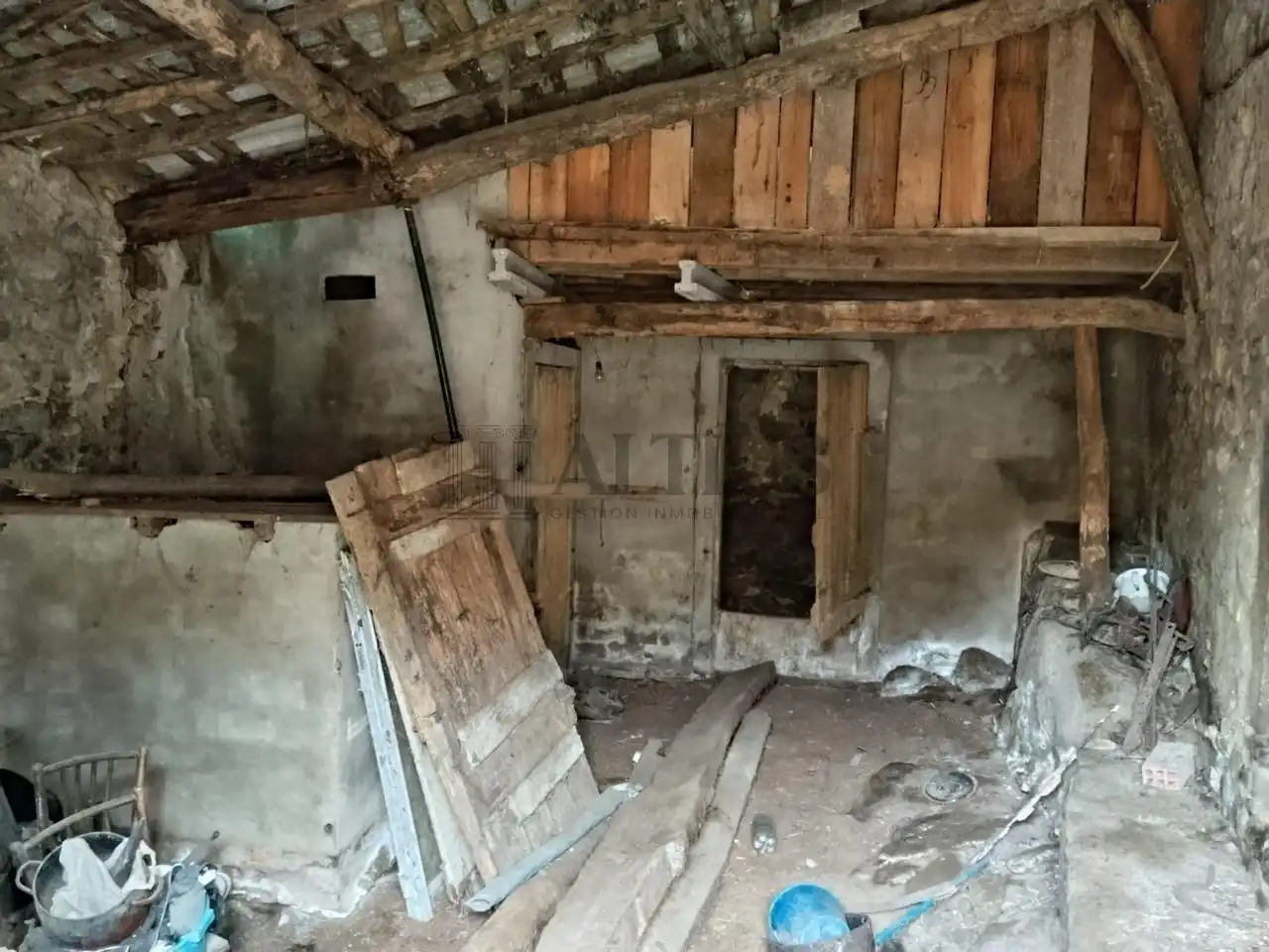 Casa rústica amb jardí en venda a lg beiro, imagen 4