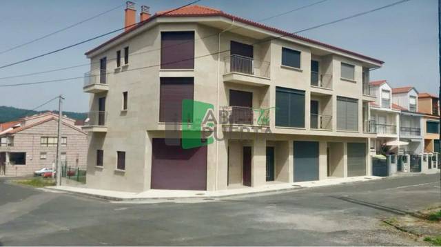 Casa adosada en Venta en Maside