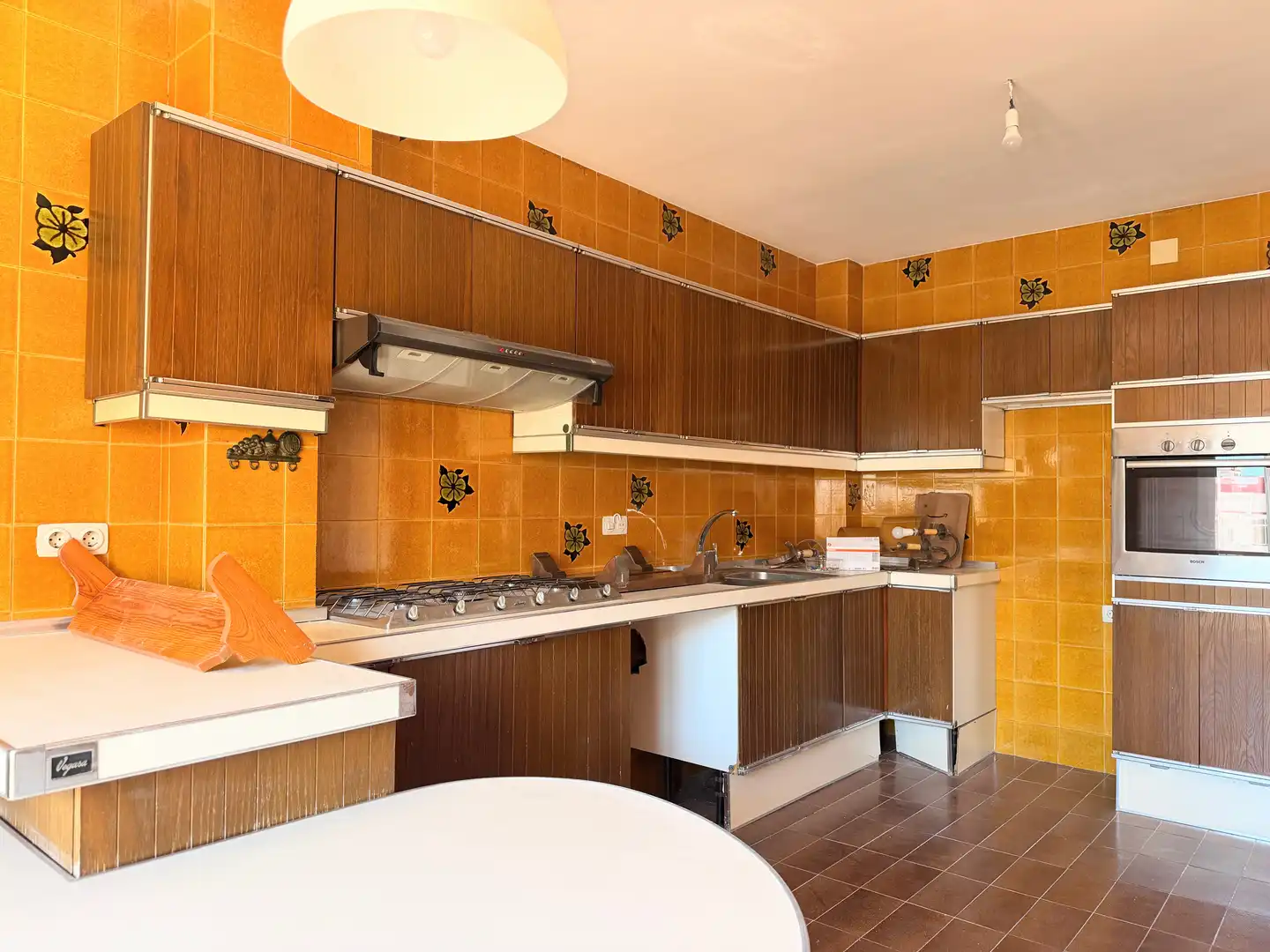 Cocina de Piso en venta en Vilanova i la Geltrú con Calefacción y Horno