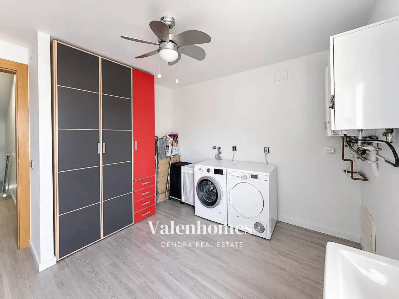 Vista exterior de Casa o chalet en venta en Terrassa con Aire acondicionado, Calefacción y Terraza