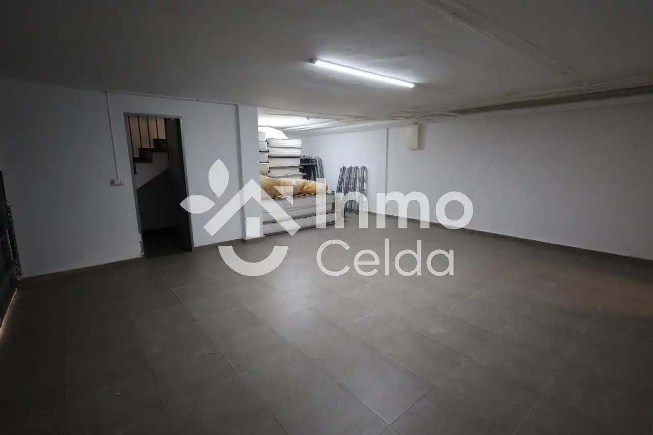 Casa adosada en venta en Chiva con Aire acondicionado, Calefacción y Terraza